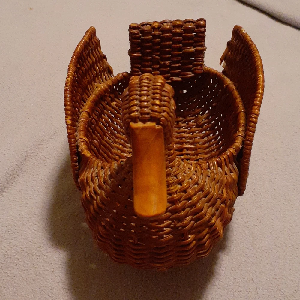 Vintage Wicker Turkey Thanksgiving Basket Wood Beak - Picture 3 of 8